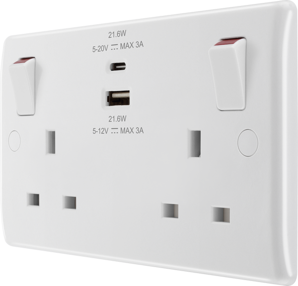 BG 822UAC22 Nexus White Moulded Double Switched Socket w/ Fastcharge USB A + C (22W)