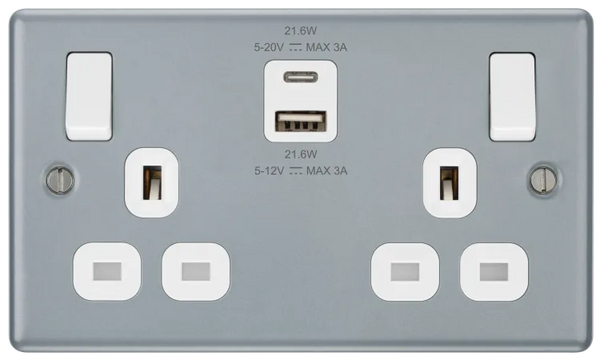 BG MC522UAC22 Double switched single pole, with USB A + C (22W)