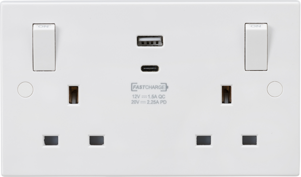 Knightsbridge MLA SN9003 13A 2G Switched socket with outboard rockers and dual USB (A+C) QC18W / USB-PD 45W