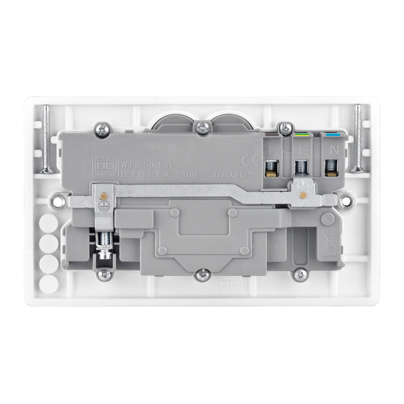 BG 822-HC White Nexus Moulded, Smart Power Socket, Double Switched 13A - Slim Profile