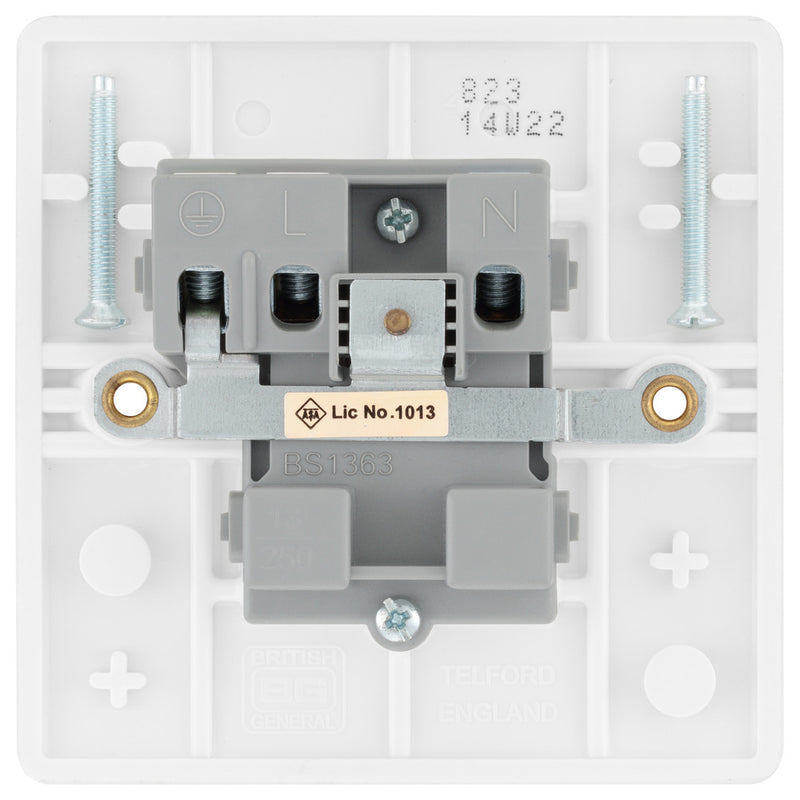 BG 823 White Nexus Moulded Single Unswitched 13A Power Socket