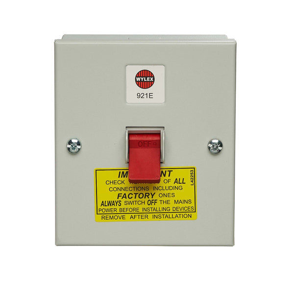 Wylex 921E Enclosed 32A Triple Pole + Neutral Switch Switch Disconnector