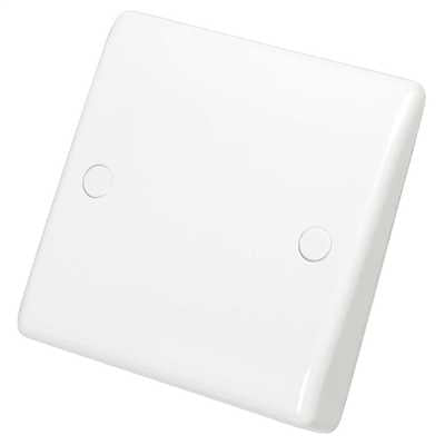 BG 858 Nexus White Moulded Single 25A Flex Outlet Plate