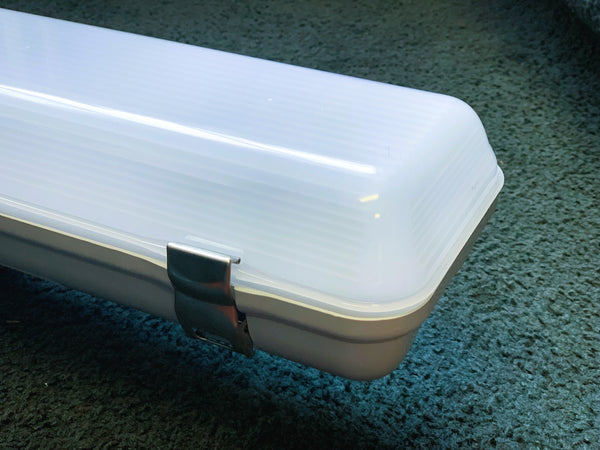 Vistalux Waterproof Batten Fluorescent Light, 1x32W, (ST9170D-LED)