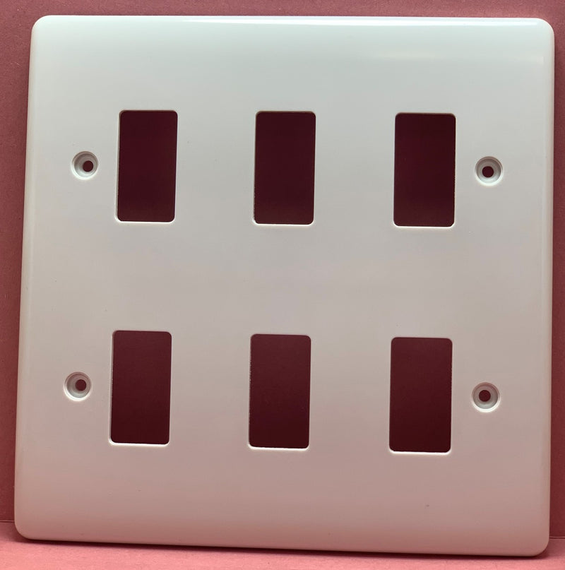 Quadrant Curveline Curveline Grid 6 Gang Front Plate, White - QC-G6