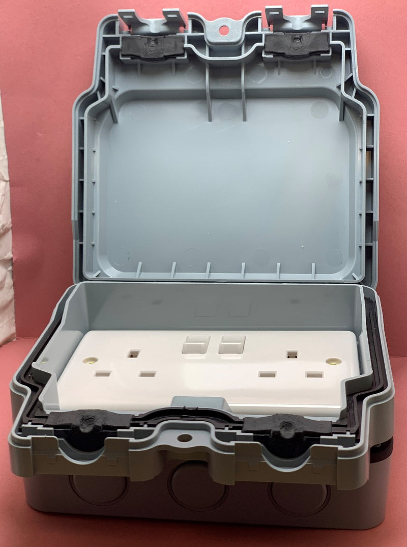 Quadrant Weatherproof 2 Gang DP Switched Socket IP65 Rating - QD-IP65SS2