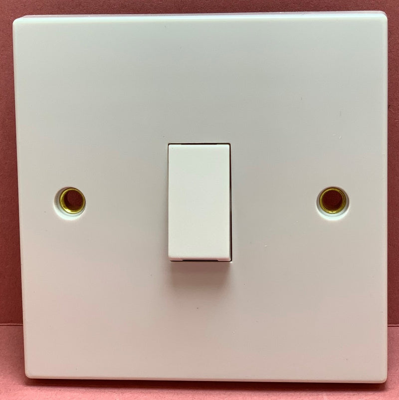 Quadrant XL Single Light Switch 1 Way 10A - QXL301