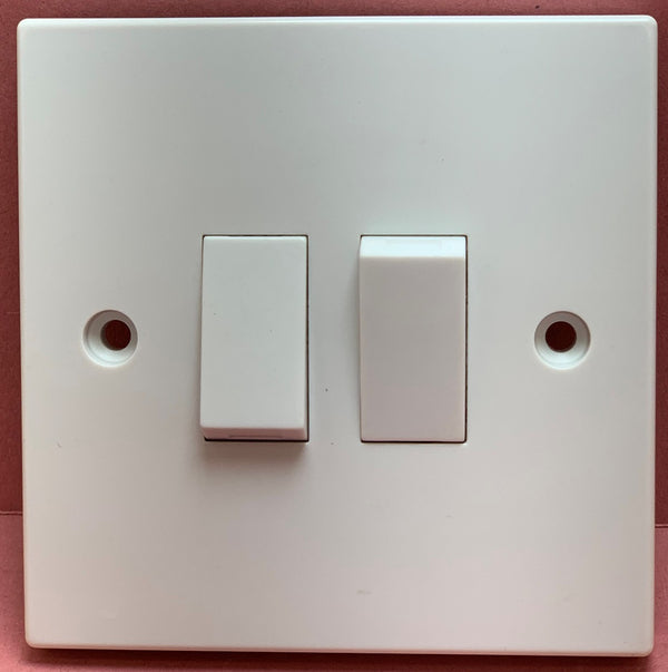 Quadrant XL Double Light Switch 2 Way 10A - QXL304