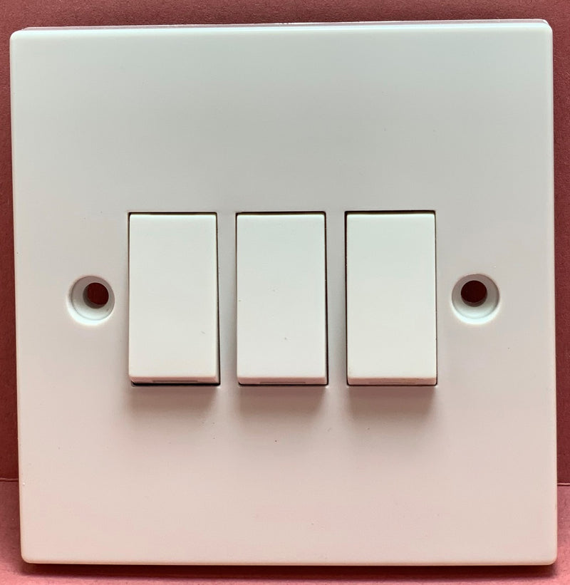 Quadrant XL Triple Light Switch 2 Way 10A - QXL306