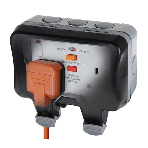 BG WP22RCD Weatherproof 13A 2-Gang Switched Socket with RCD